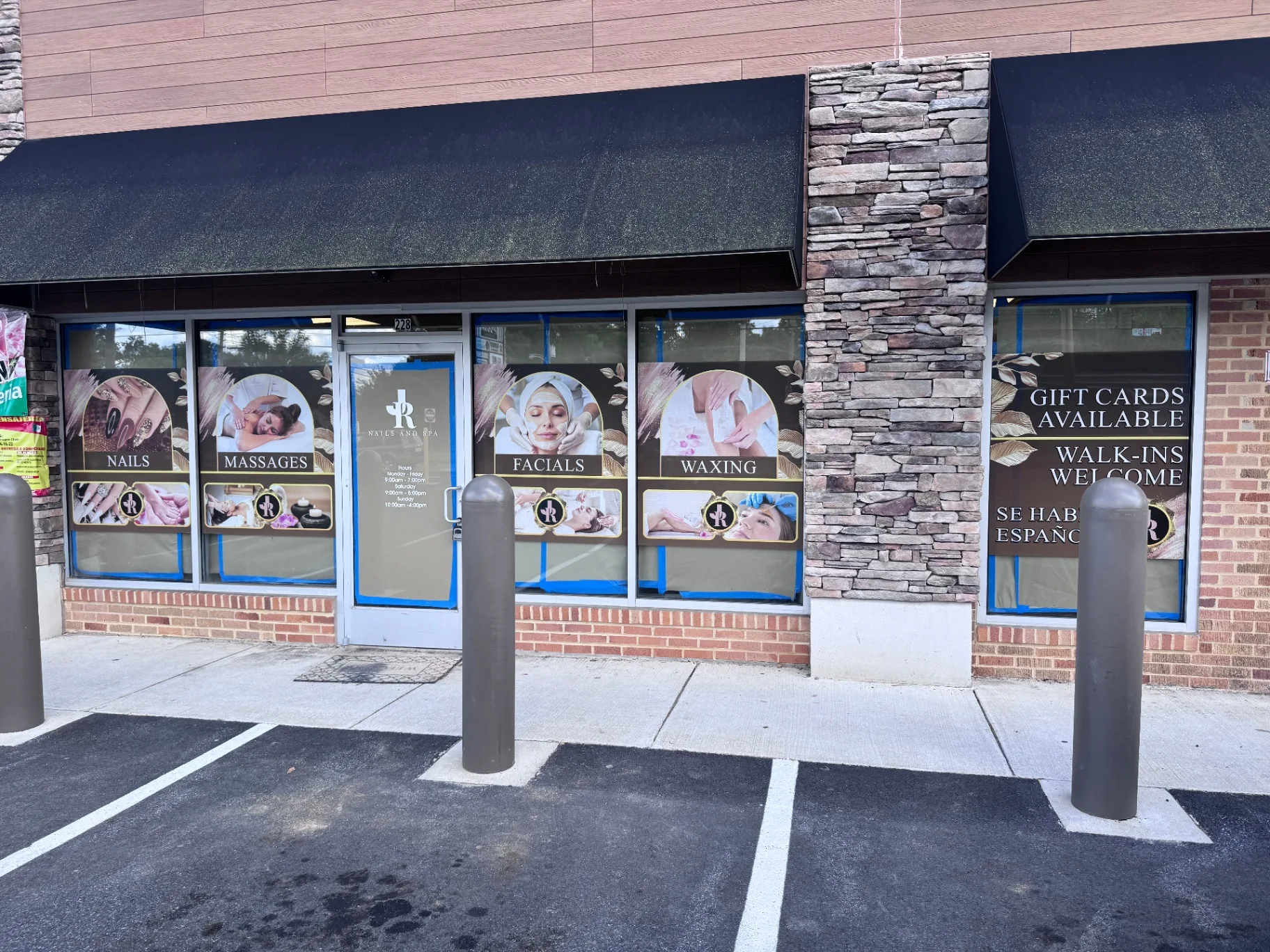 Full storefront graphics and signage for JR Nails Spa in Delaware